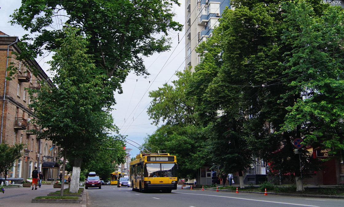 Киев, МАЗ-103Т № 2713
