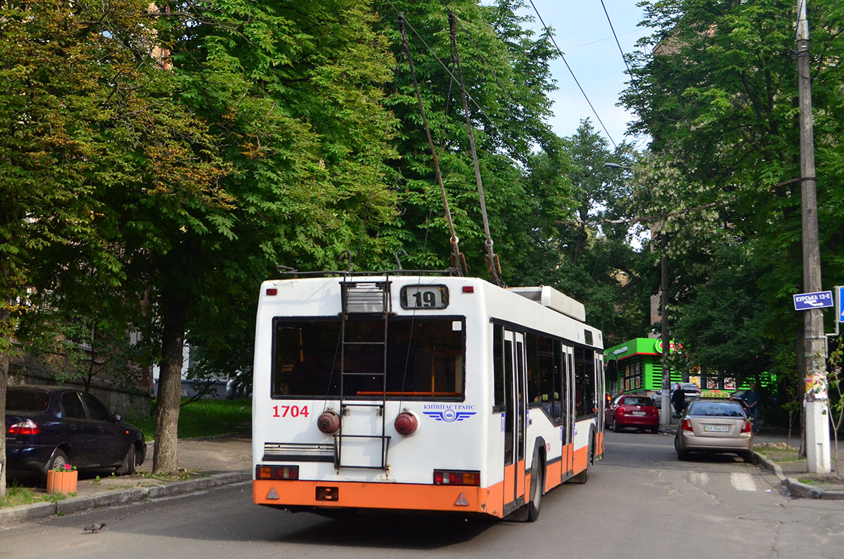 Киев, МАЗ-103Т № 1704