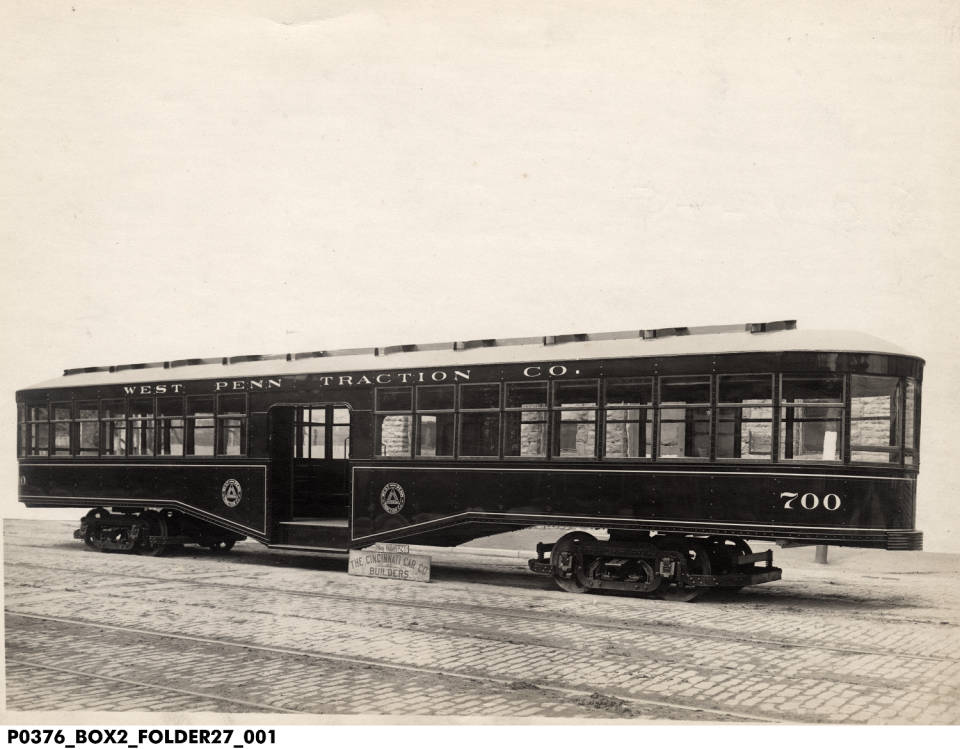 Западная Пенсильвания, Четырёхосный моторный Cincinnati № 700; Цинциннати — Cincinnati Car Co. — новые вагоны