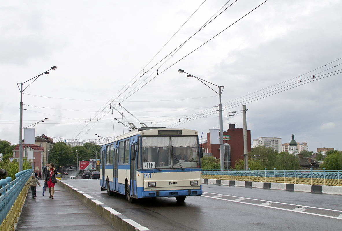 Ровно, Škoda 14Tr01 № 141