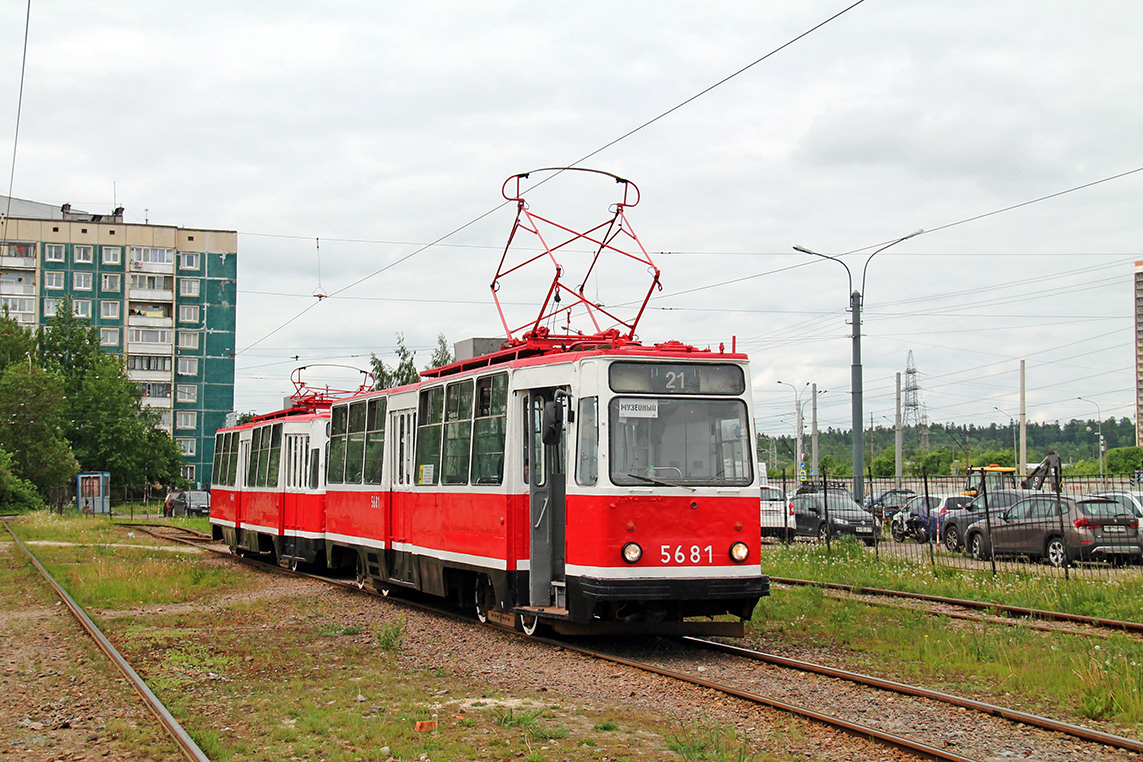 Санкт-Петербург, ЛМ-68М № 5681