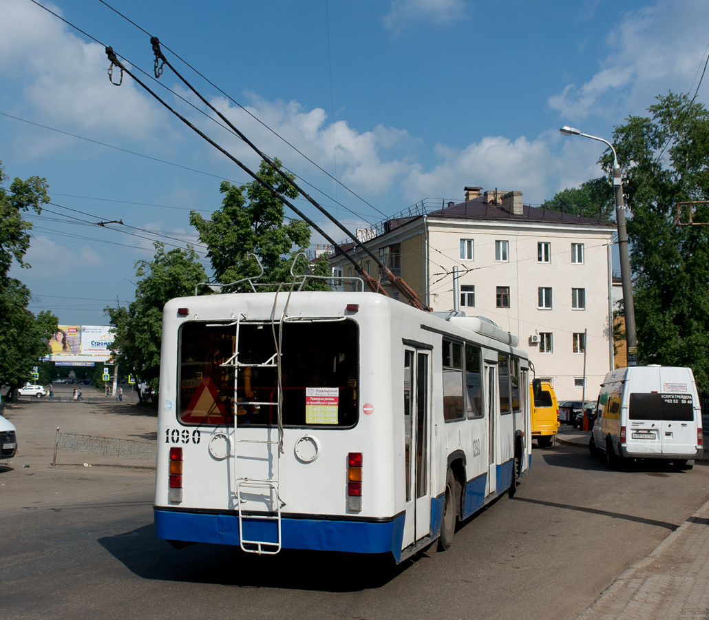 Уфа, БТЗ-52761Р № 1090