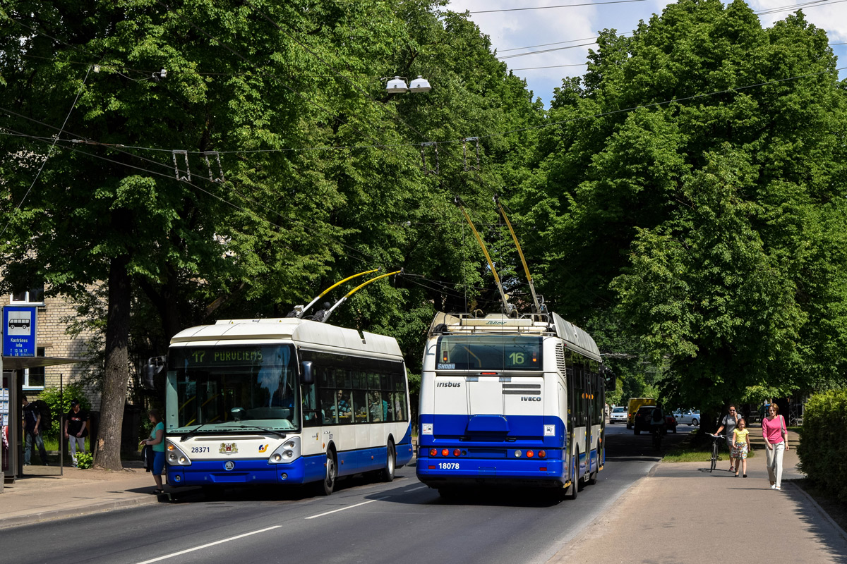 Рига, Škoda 24Tr Irisbus Citelis № 28371; Рига, Škoda 24Tr Irisbus Citelis № 18078