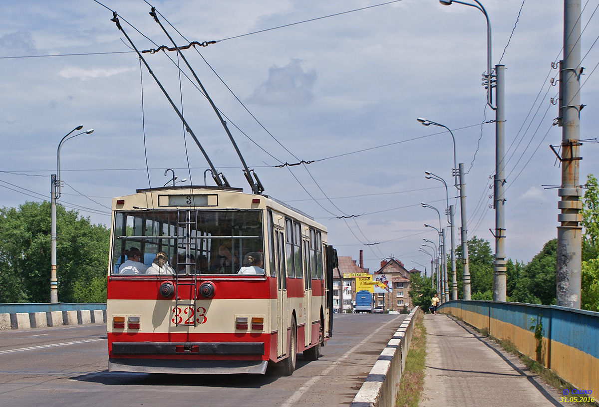 Черновцы, Škoda 14Tr89/6 № 323