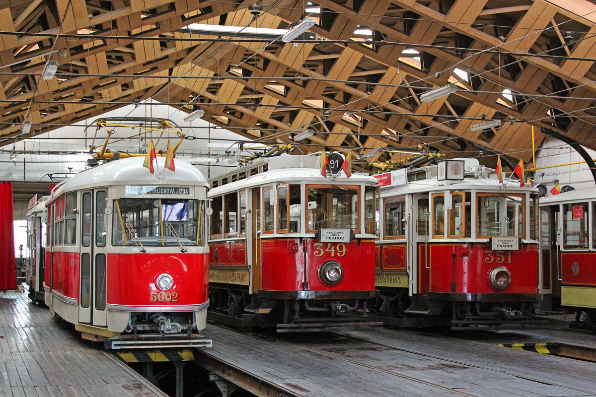 Прага, Tatra T1 № 5002; Прага, Ringhoffer DSM № 349; Прага, Ringhoffer DSM № 351