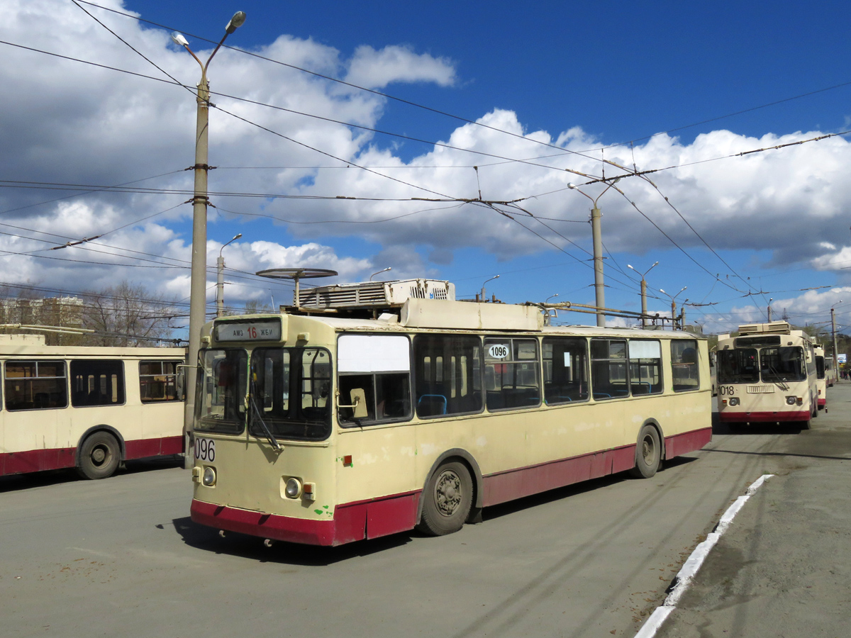 Челябинск, ЗиУ-682Г [Г00] № 1096