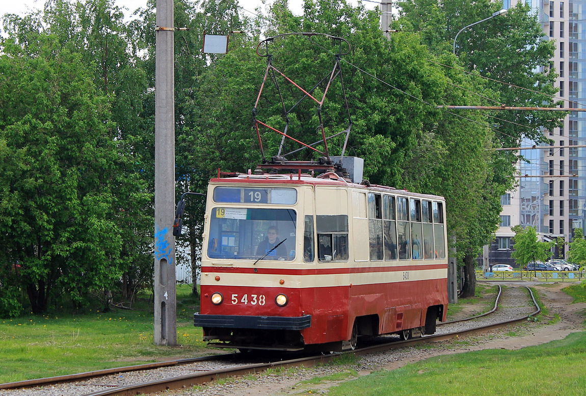 Санкт-Петербург, ЛМ-68М № 5438