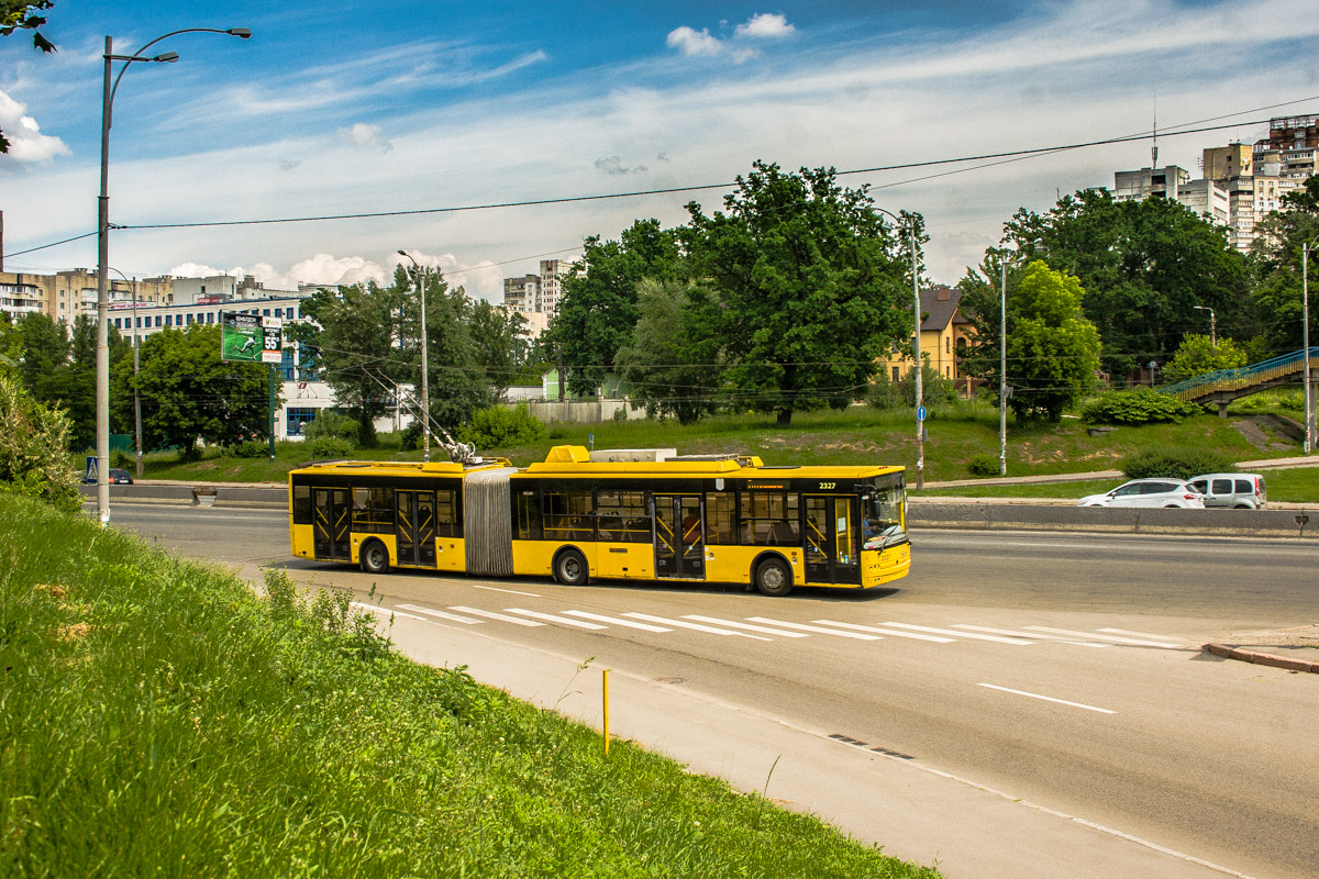 Киев, Богдан Т90110 № 2327