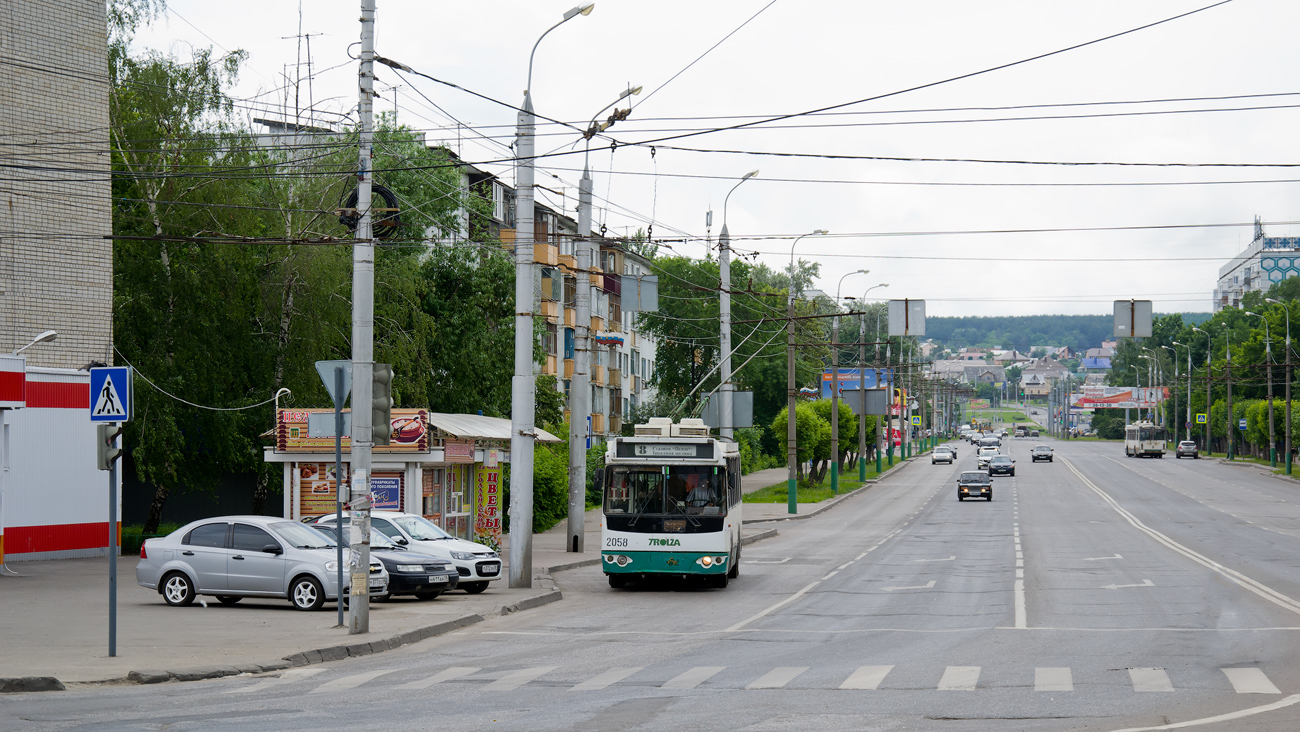 Penza, ZiU-682G-016.02 Nr. 2058