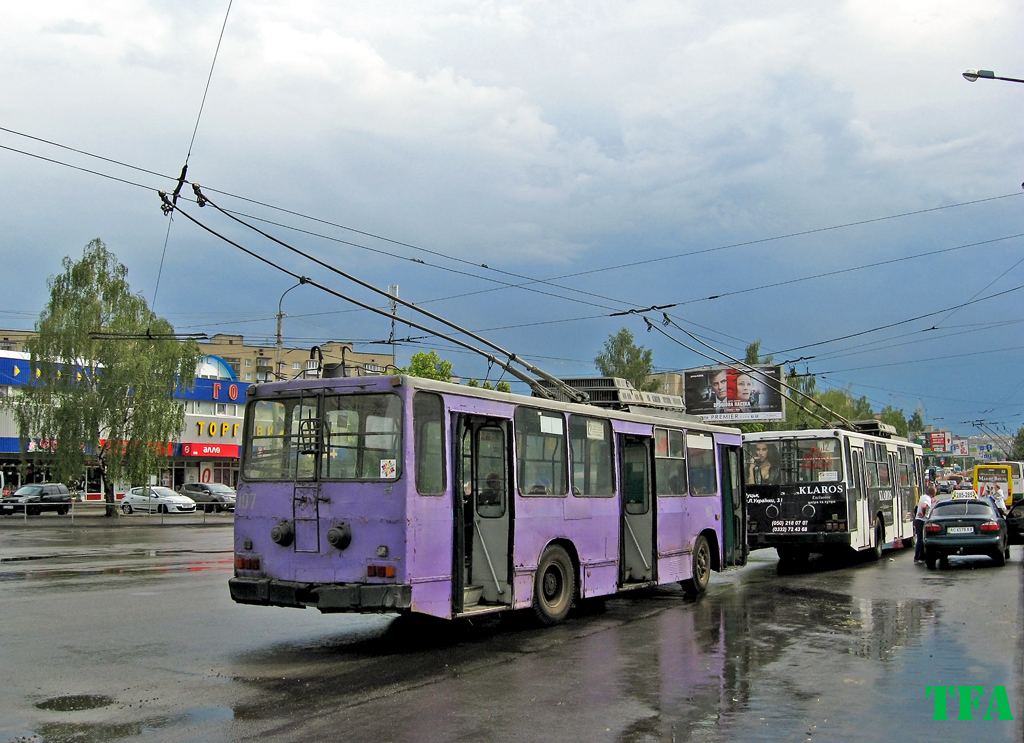 Луцк, ЮМЗ Т2 № 197
