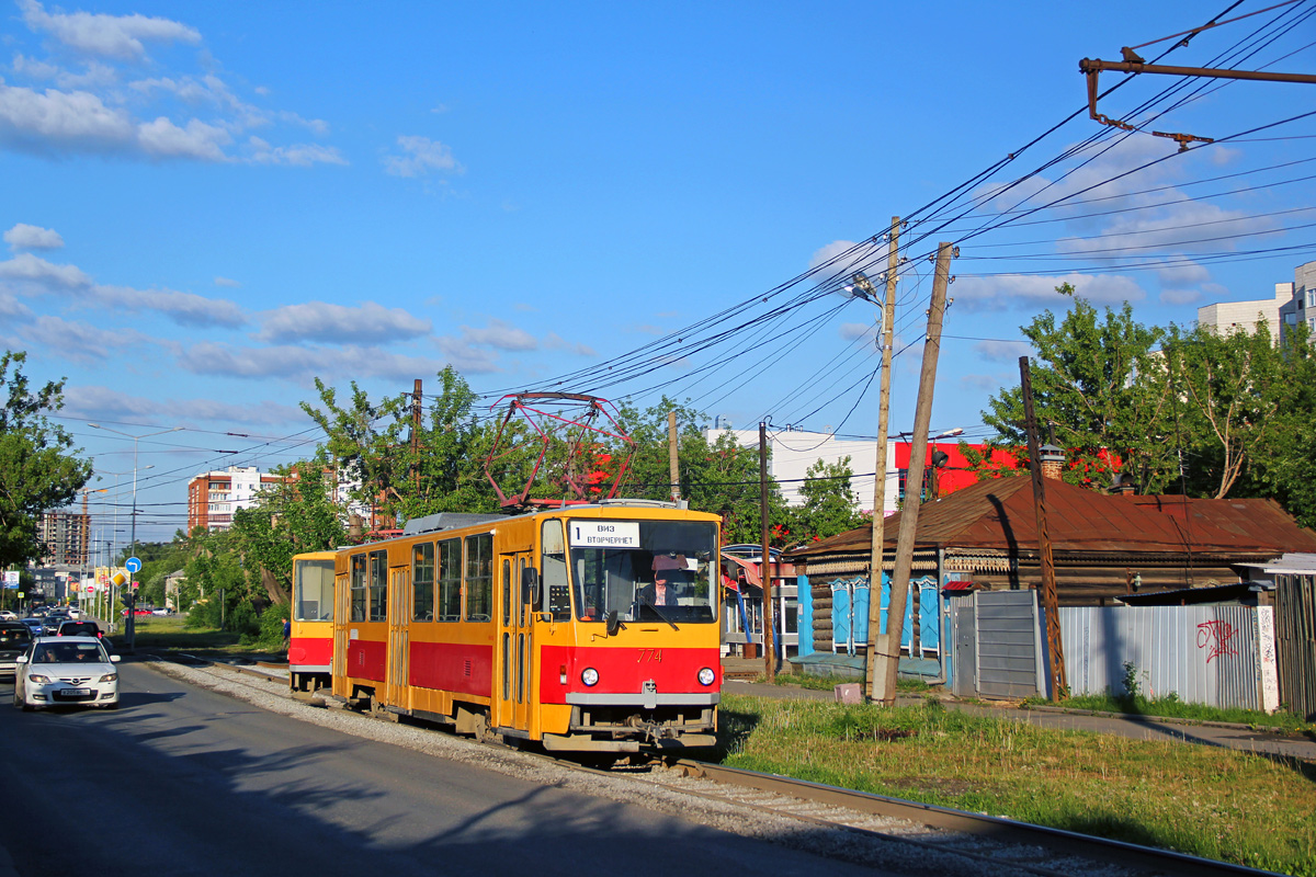 Jekatyerinburg, Tatra T6B5SU — 774