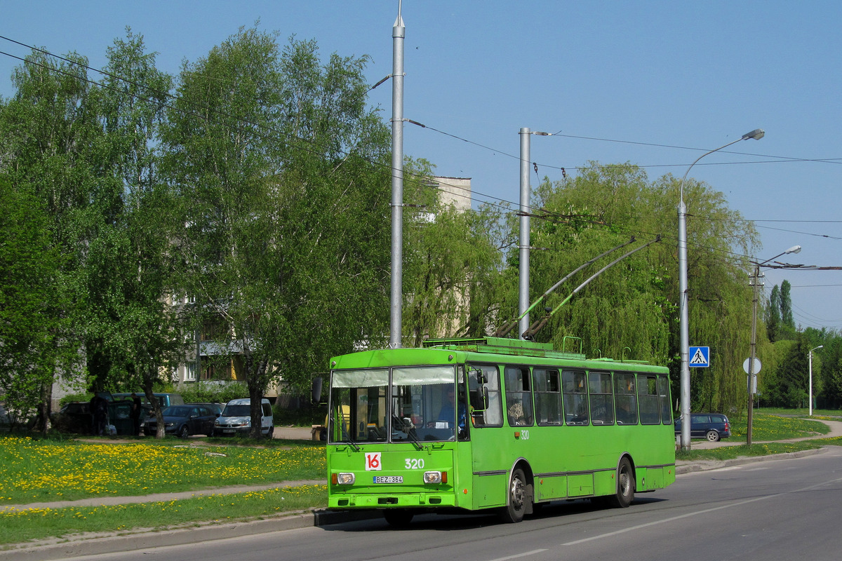 Каунас, Škoda 14Tr89/6 № 320