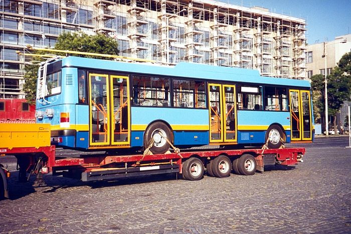 Budimpešta, Ikarus 415.83 Br. б/н