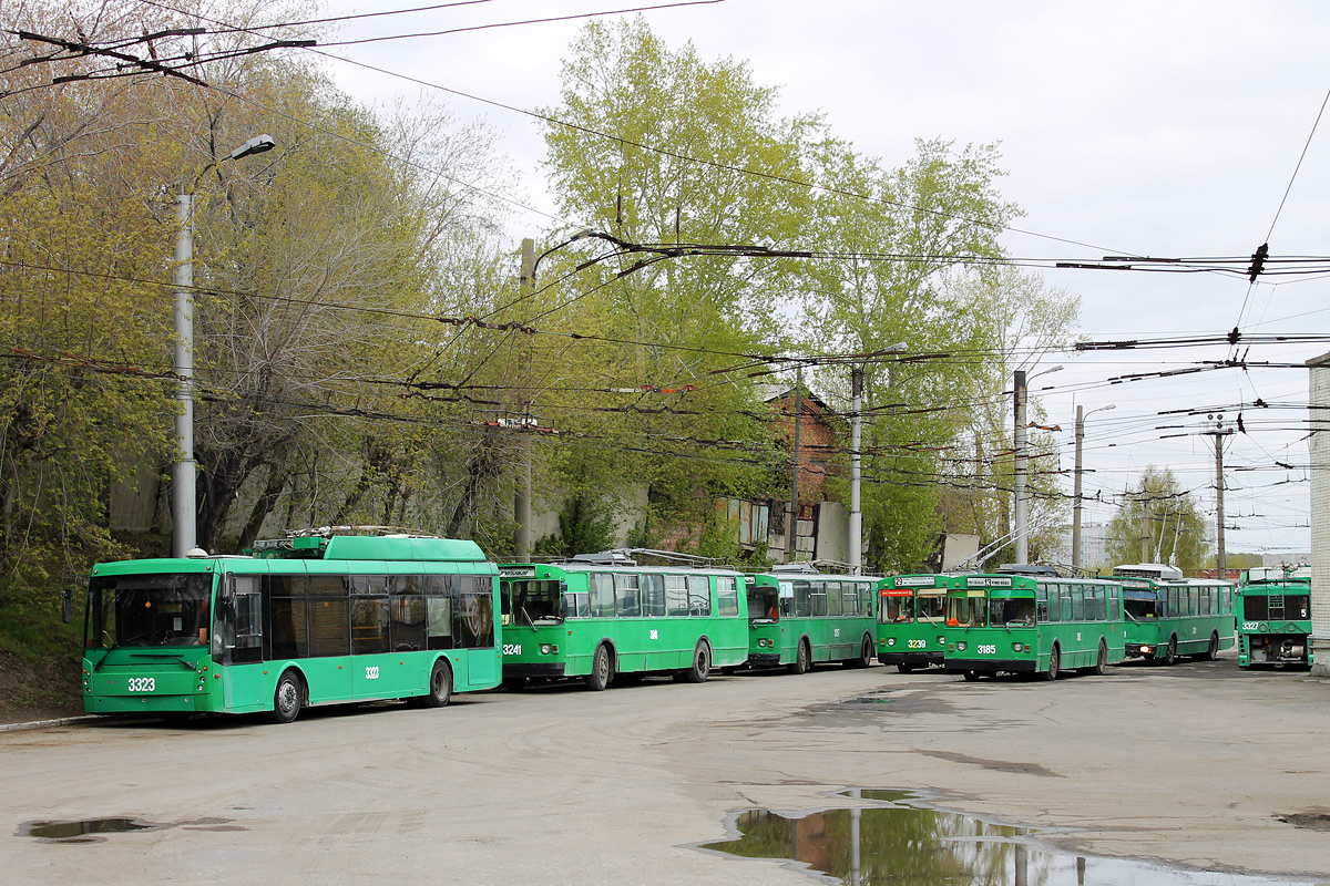 Новосибирск, Тролза-5265.00 «Мегаполис» № 3323; Новосибирск, ЗиУ-682 (ВМЗ) № 3185