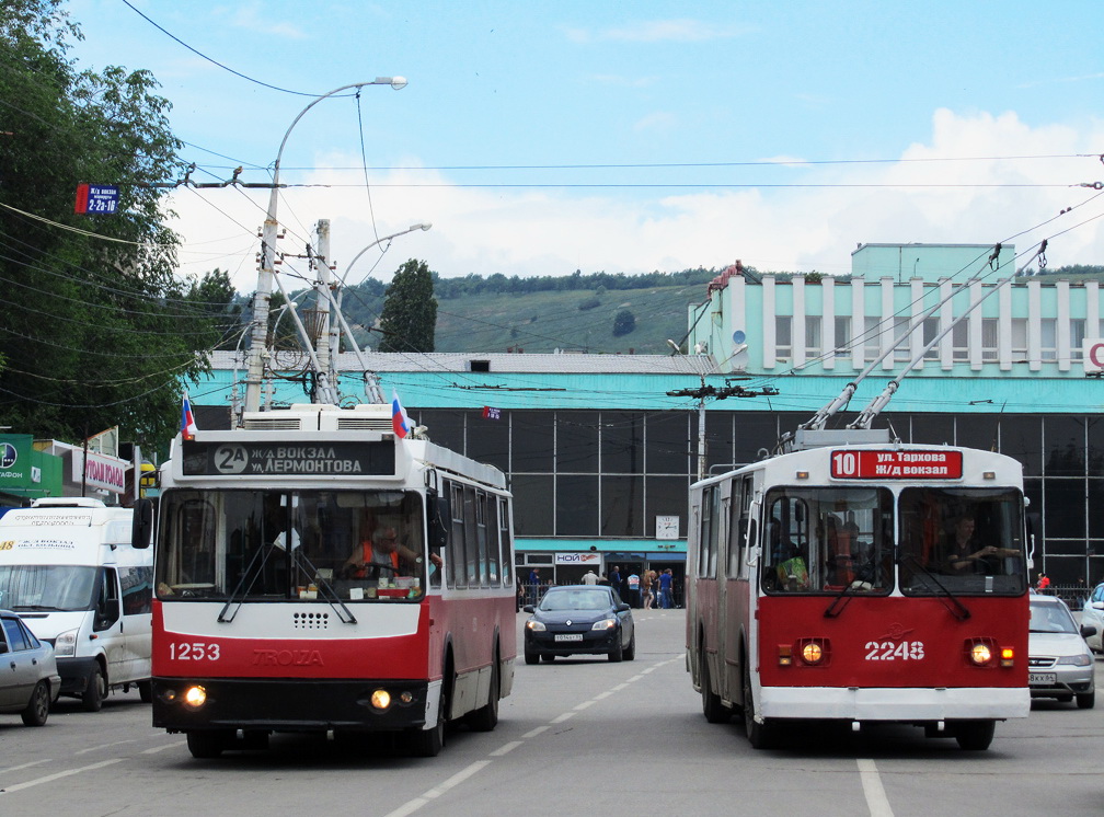 Саратов, ЗиУ-682Г-016.02 № 1253; Саратов, ЗиУ-682Г-016  [Г0М] № 2248