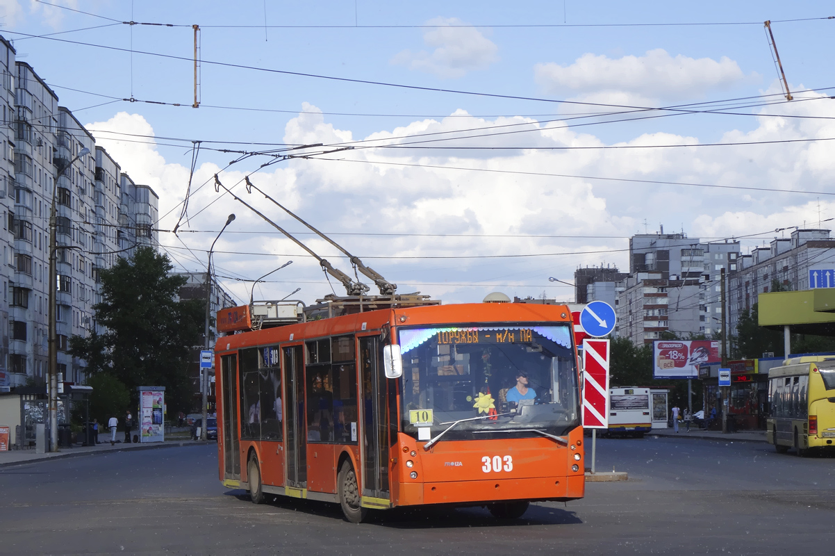 Пермь, Тролза-5265.00 «Мегаполис» № 303