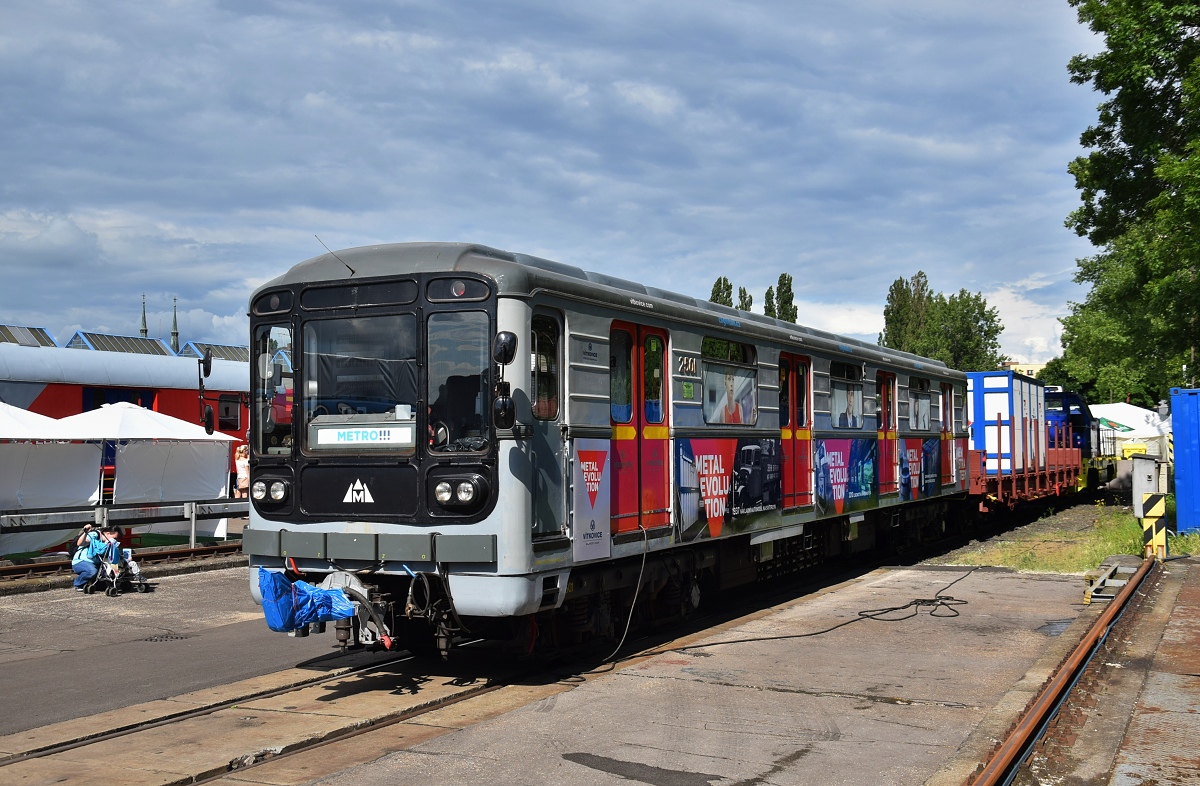 Praha, 81-717.1 # 2501; Ostrava — Czech Raildays 2016