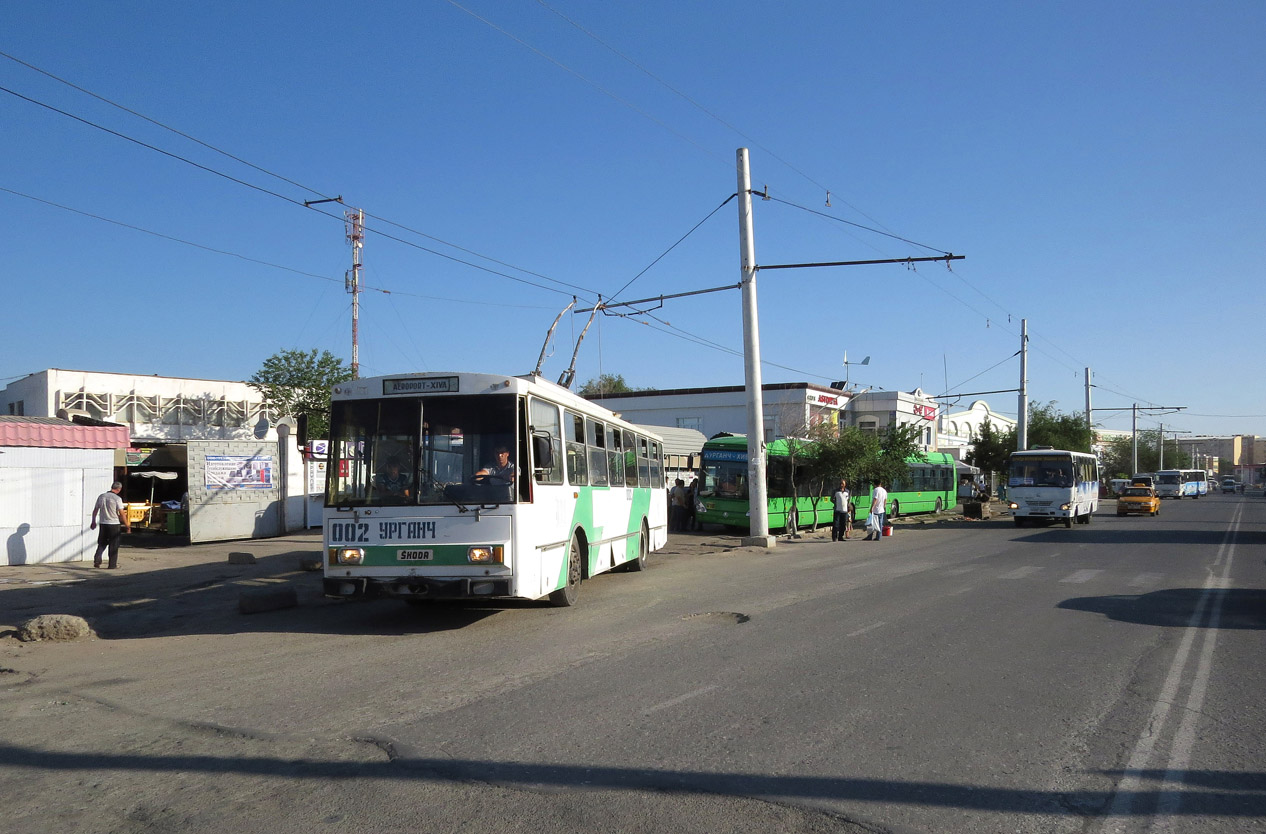 Ургенч, Škoda 14Tr13/6 № 002; Ургенч — 04.06.2016 — Покатушки на троллейбусе Škoda 14Tr