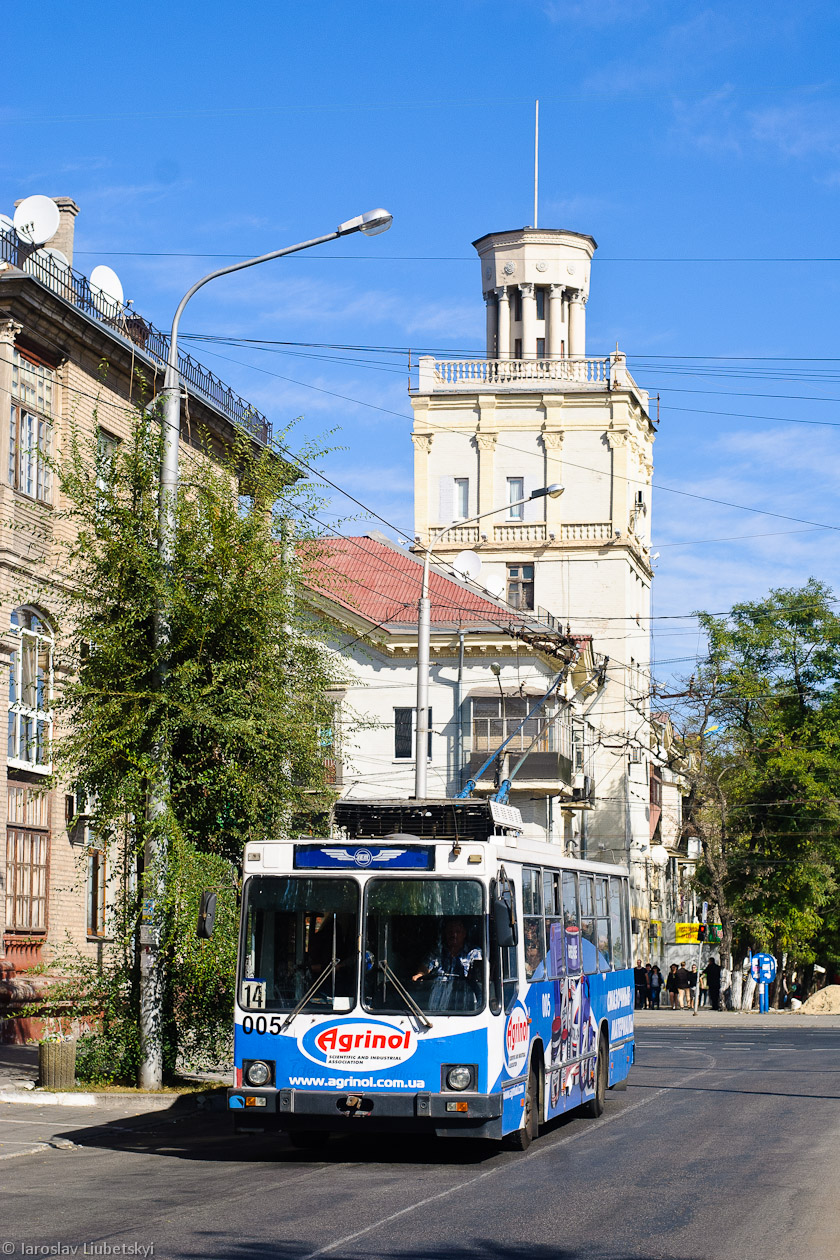 Запорожье, ЮМЗ Т2 № 005