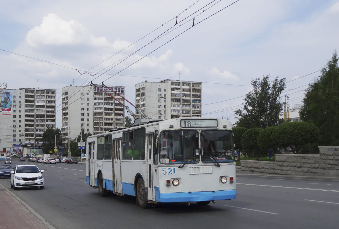 Екатеринбург, ЗиУ-682Г [Г00] № 521