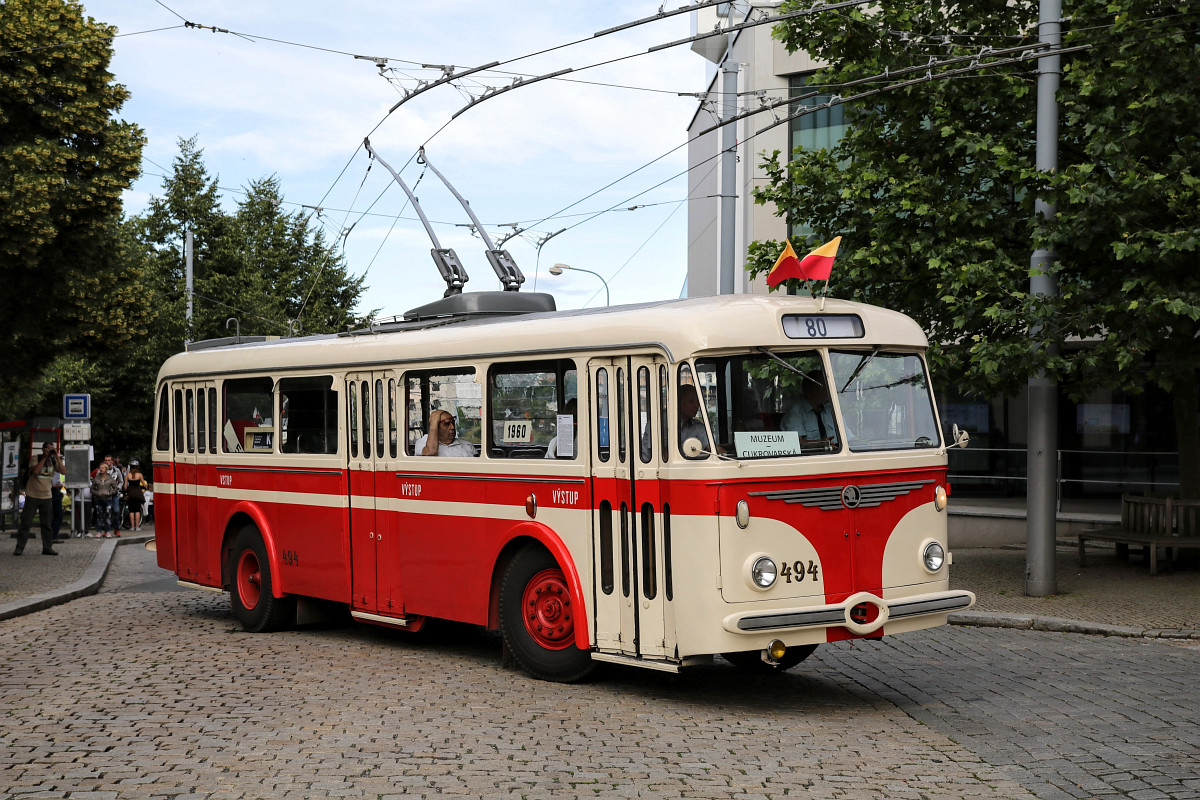 Прага, Škoda 8Tr9 № 494; Пльзень — 75 лет троллейбусного движения в Пльзени