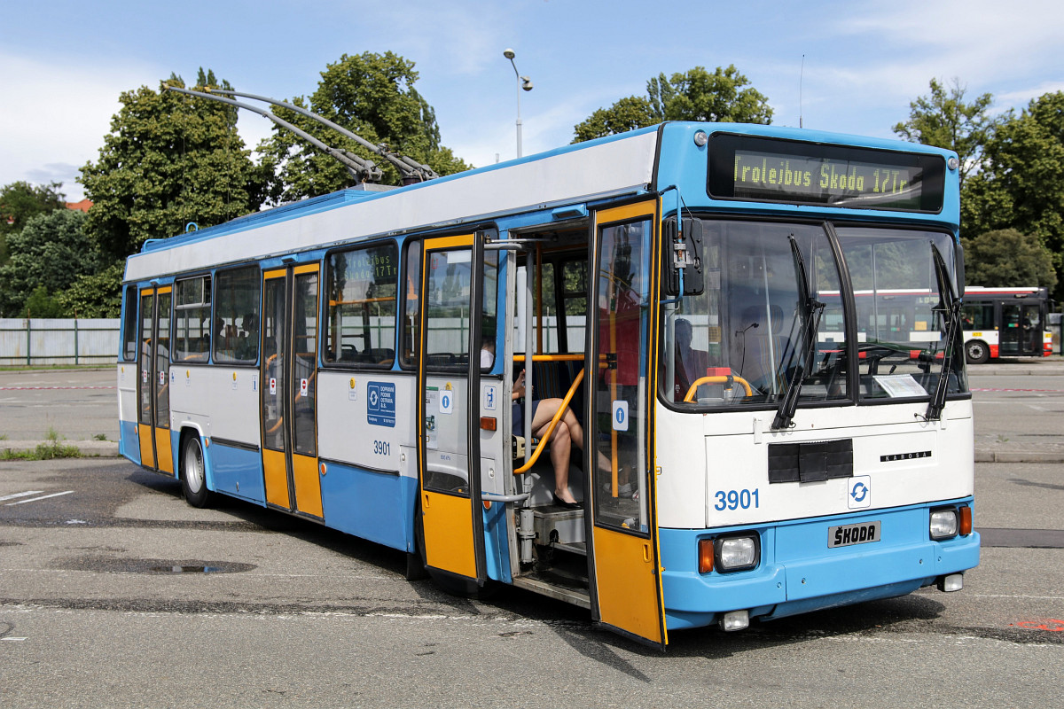 Страшице, Škoda 17Tr № 3901; Пльзень — 75 лет троллейбусного движения в Пльзени