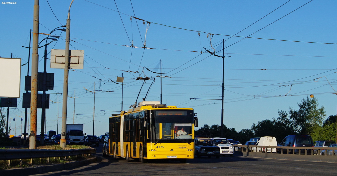 Kyiv, Bogdan Т90110 # 4325