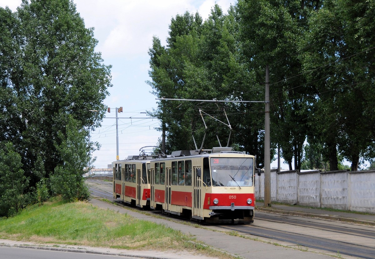 Киев, Tatra T6B5SU № 050