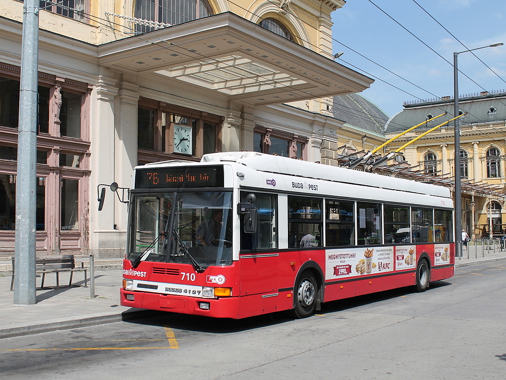 Будапешт, Ikarus 412.81 № 710