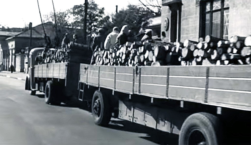 Moscow, YaTB-1 № 224; Moscow — Historical photos — Tramway and Trolleybus (1921-1945); Moscow — Trolleybuses in the movies