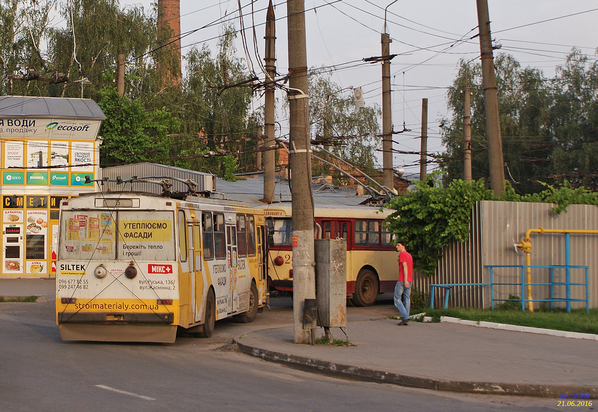 Черновцы, Škoda 14Tr89/6 № 300