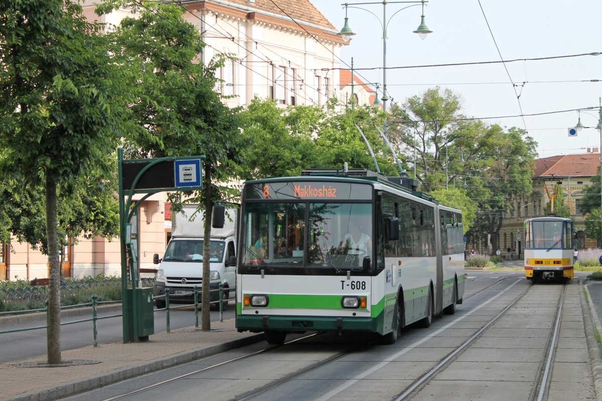 Szeged, Škoda 15Tr03/6 — T-608