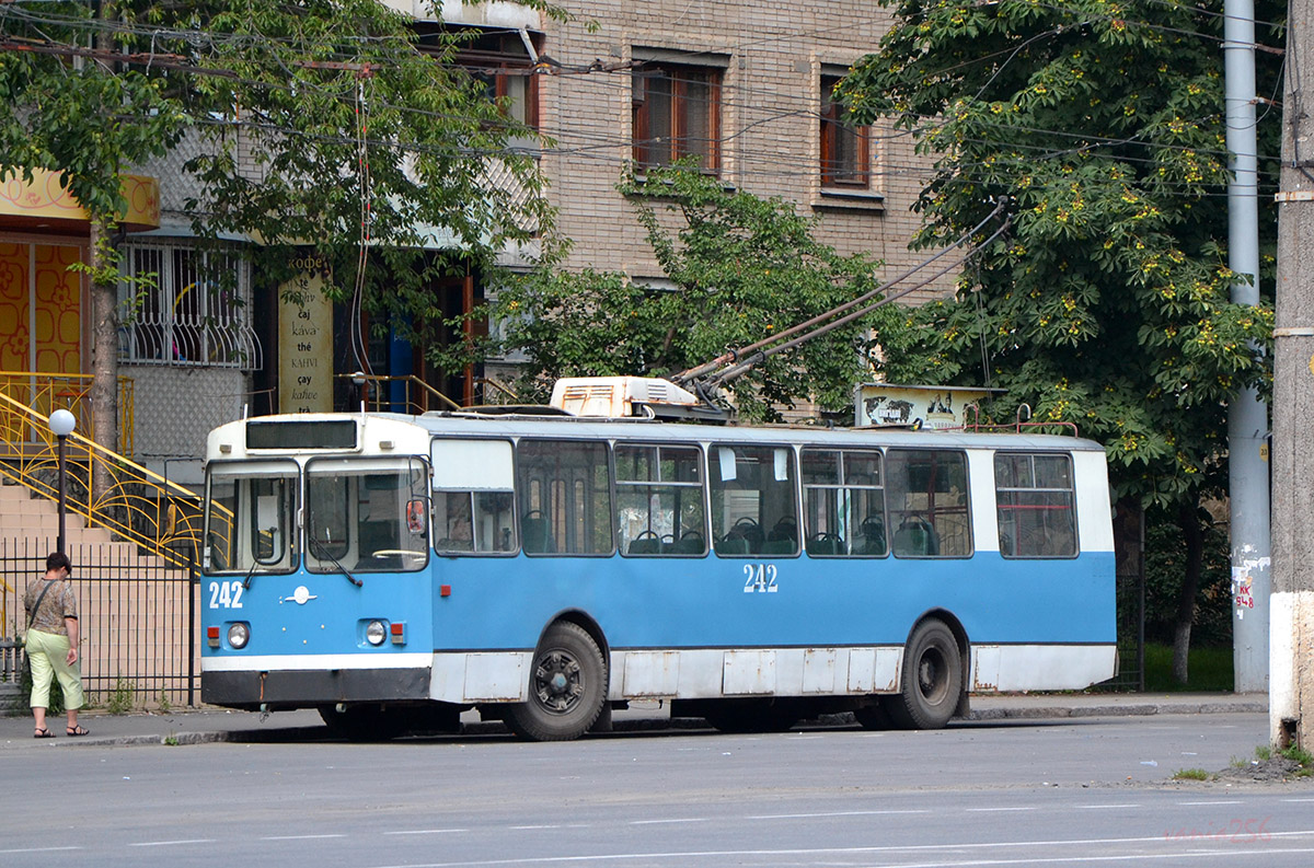 Винница, ЗиУ-682В № 242
