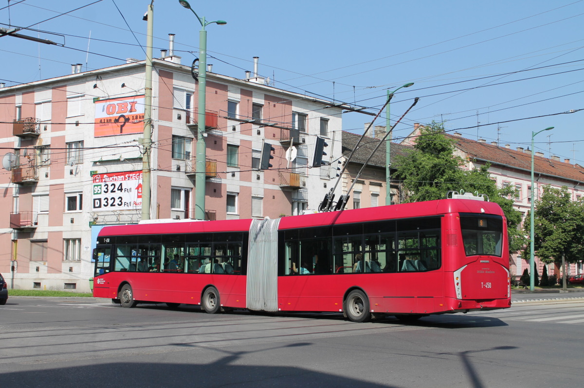 Сегед, Ikarus-Škoda Tr187.2 № T-450