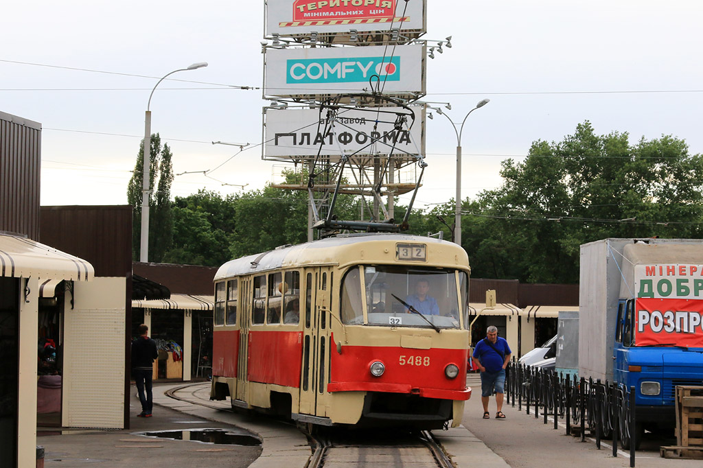 Киев, Tatra T3SU № 5488