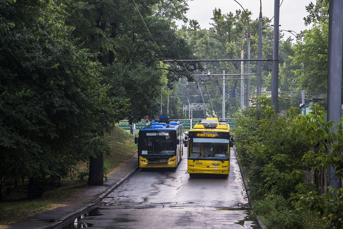 Киев, Богдан Т90110 № 2333; Киев, ЛАЗ E301D1 № 2623; Киев — Служебный троллейбусный линии Киев, Богдан Т90110 № 2333; Киев, ЛАЗ E301D1 № 2623; Киев — Служебный троллейбусный линии