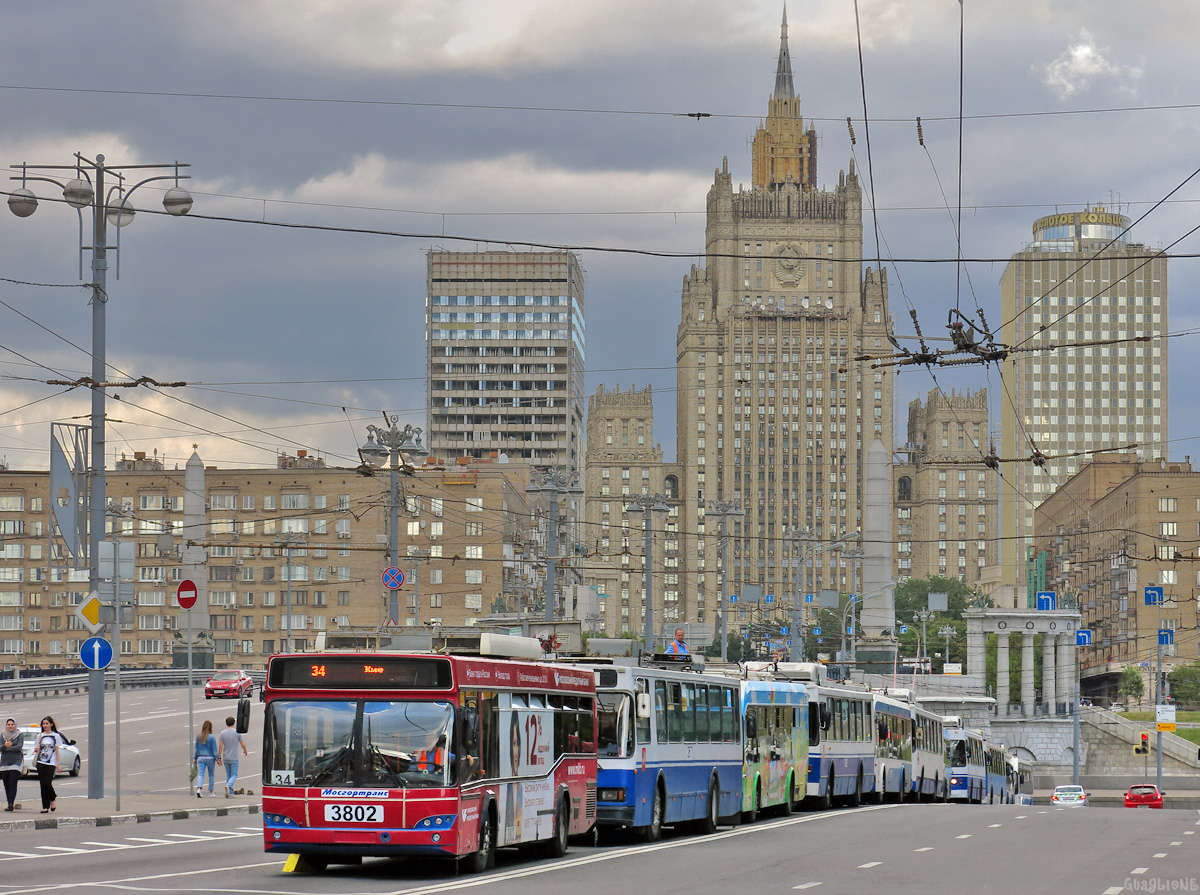 Москва, СВАРЗ-МАЗ-6235.00 № 3802