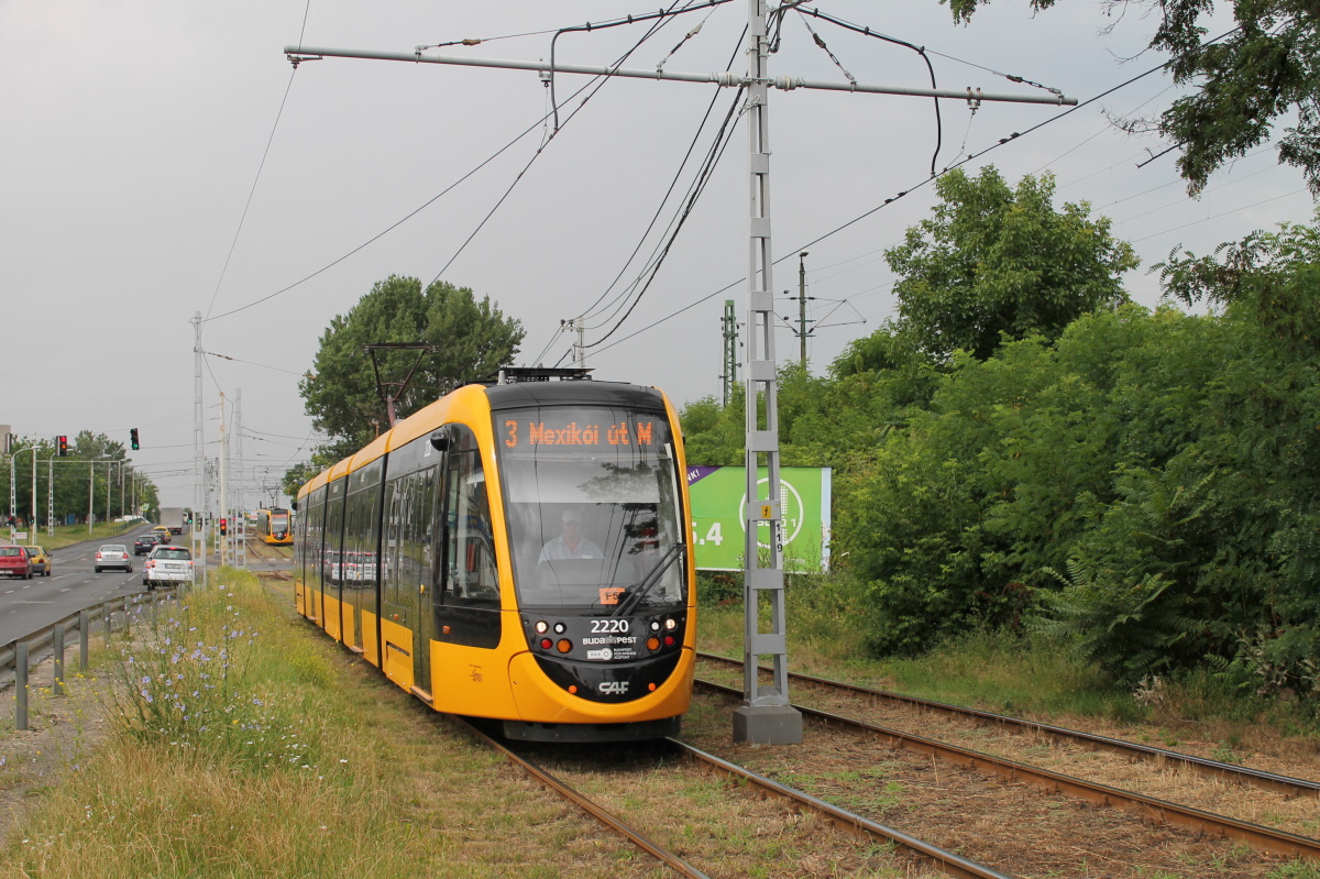 Будапешт, CAF Urbos 3 № 2220