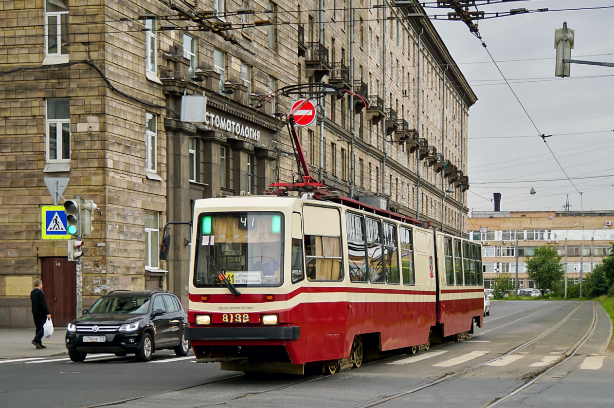 Санкт-Петербург, ЛВС-86К № 8132
