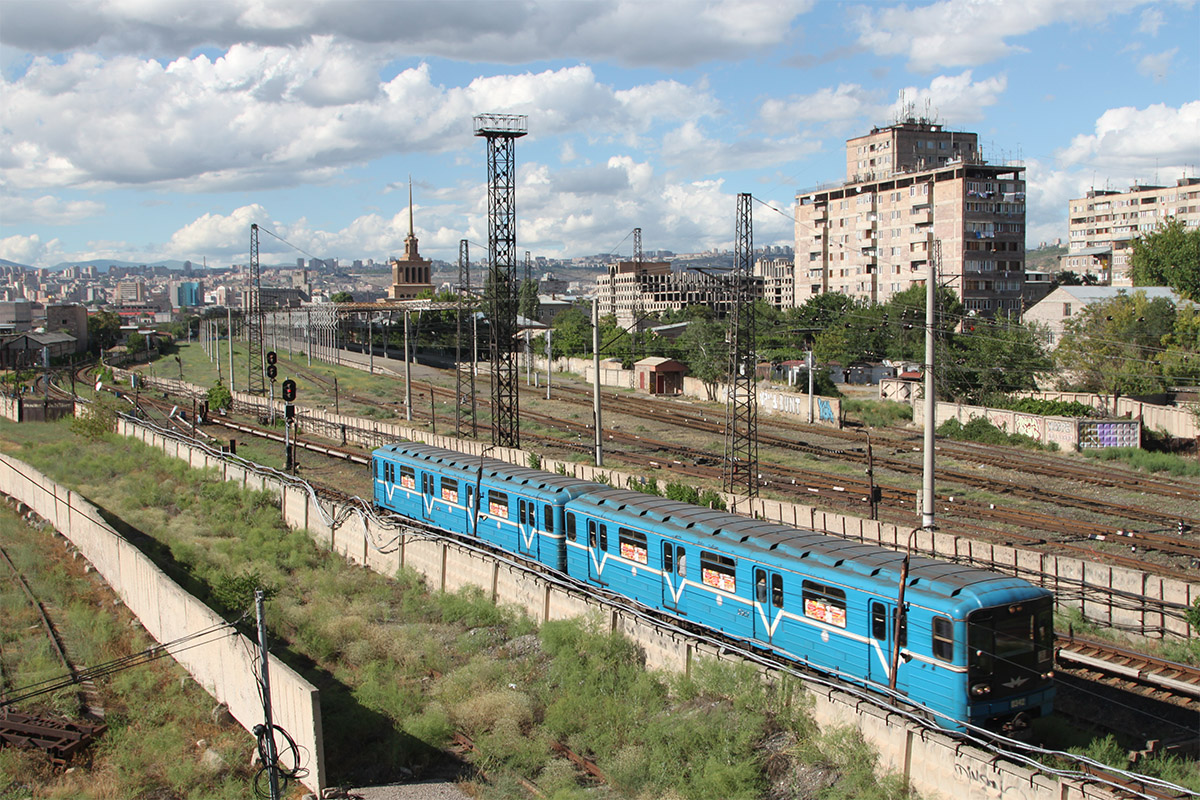 Ереван, 81-717.5 (ММЗ/МВМ) № 0342