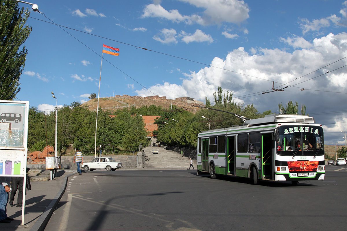 Ереван, ЛиАЗ-5280 (ВЗТМ) № 033