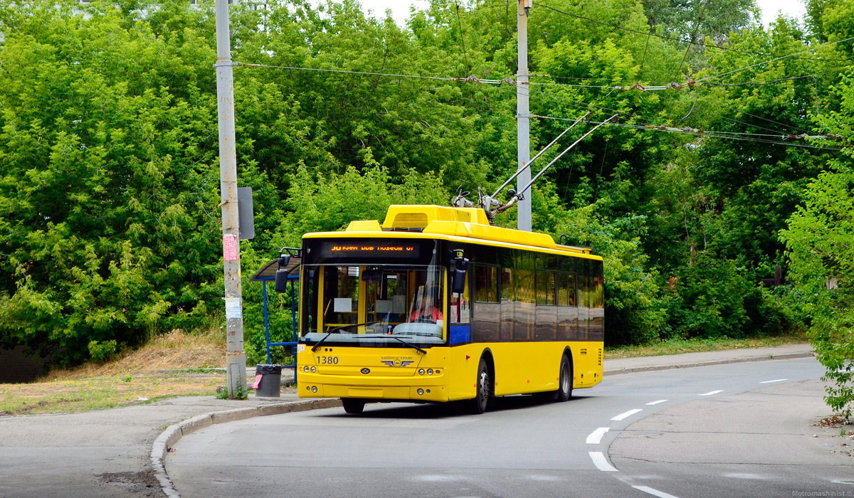 Kijev, Bogdan T70110 — 1380