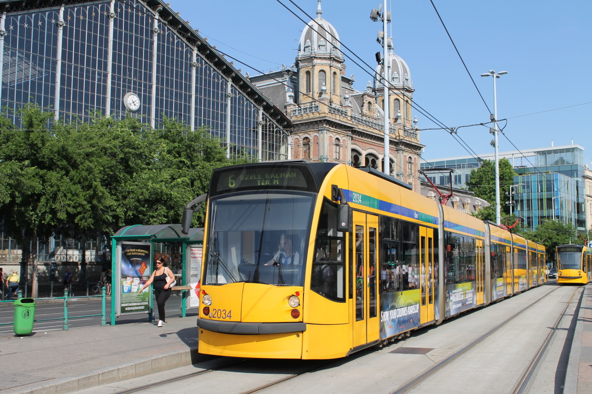 Будапешт, Siemens Combino Supra NF12B № 2034