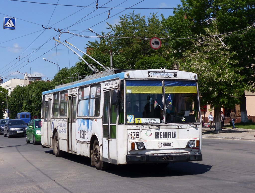 Ивано-Франковск, Škoda 14Tr02 № 128
