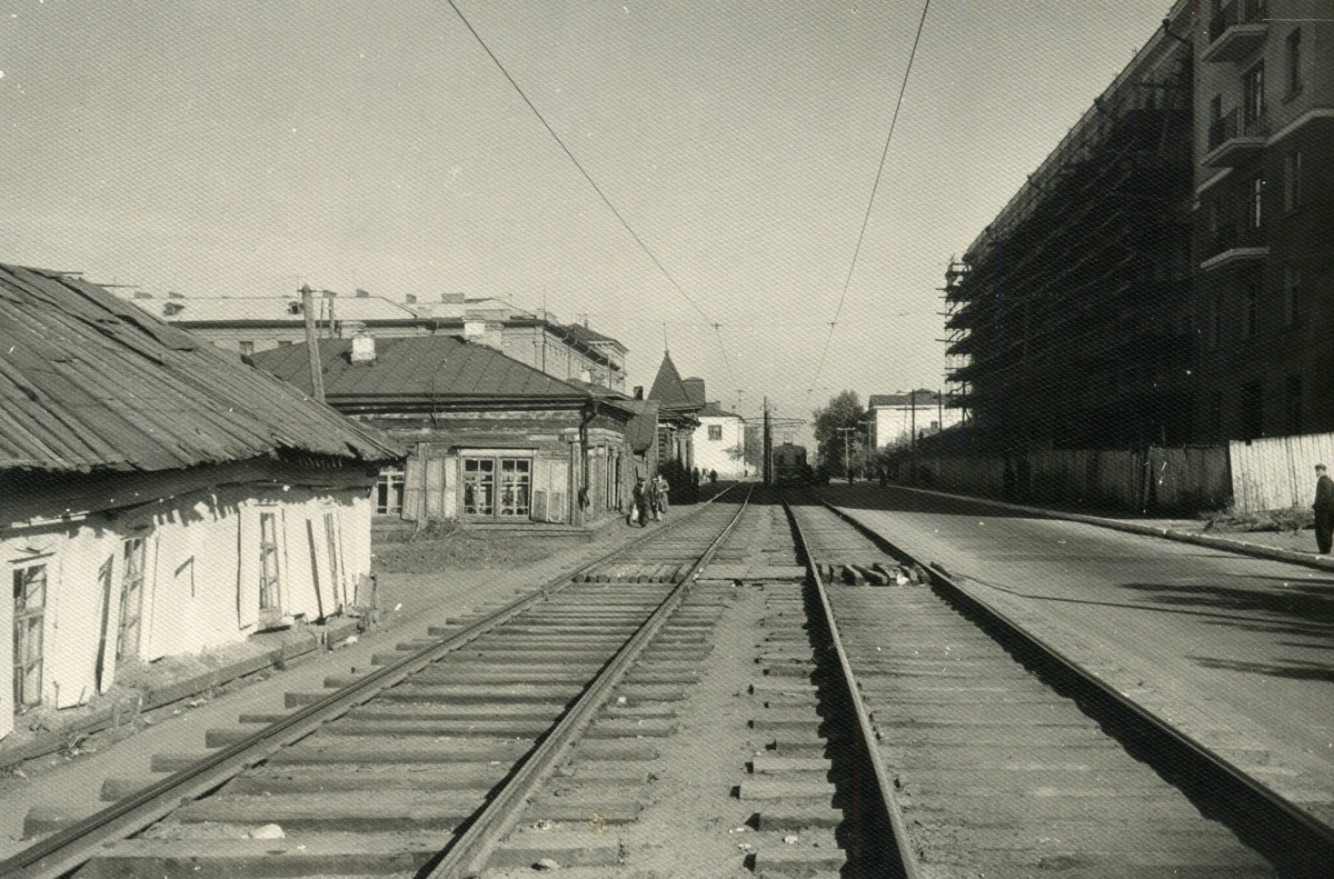 鄂木斯克 — Closed tram lines; 鄂木斯克 — Historical photos; 鄂木斯克 — Tram lines – Left bank of the Om River