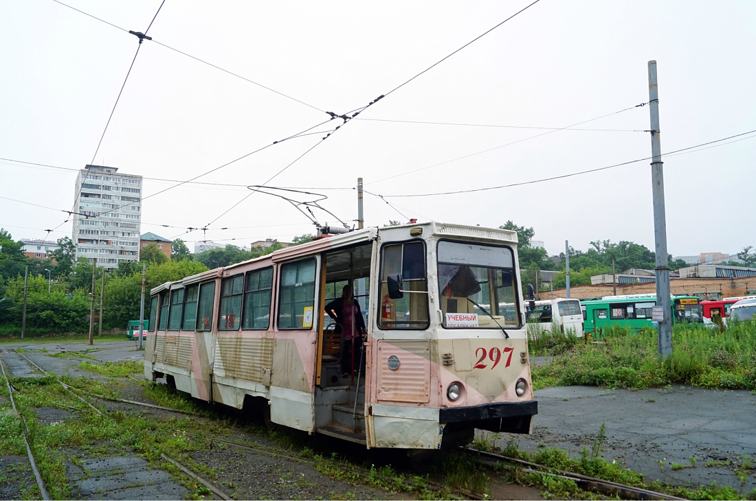 Владивосток, 71-605 (КТМ-5М3) № 297