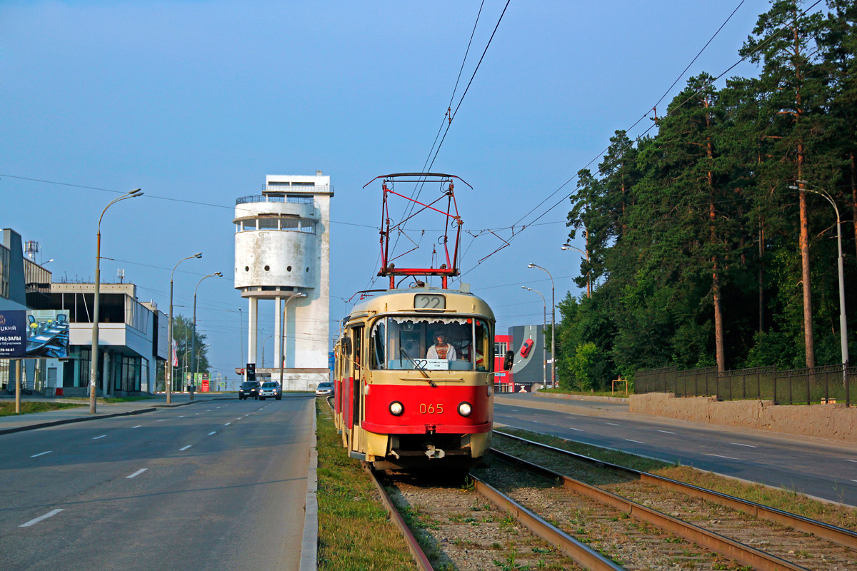 Yekaterinburg, Tatra T3SU (2-door) # 065 Yekaterinburg, Tatra T3SU (2-door) # 065