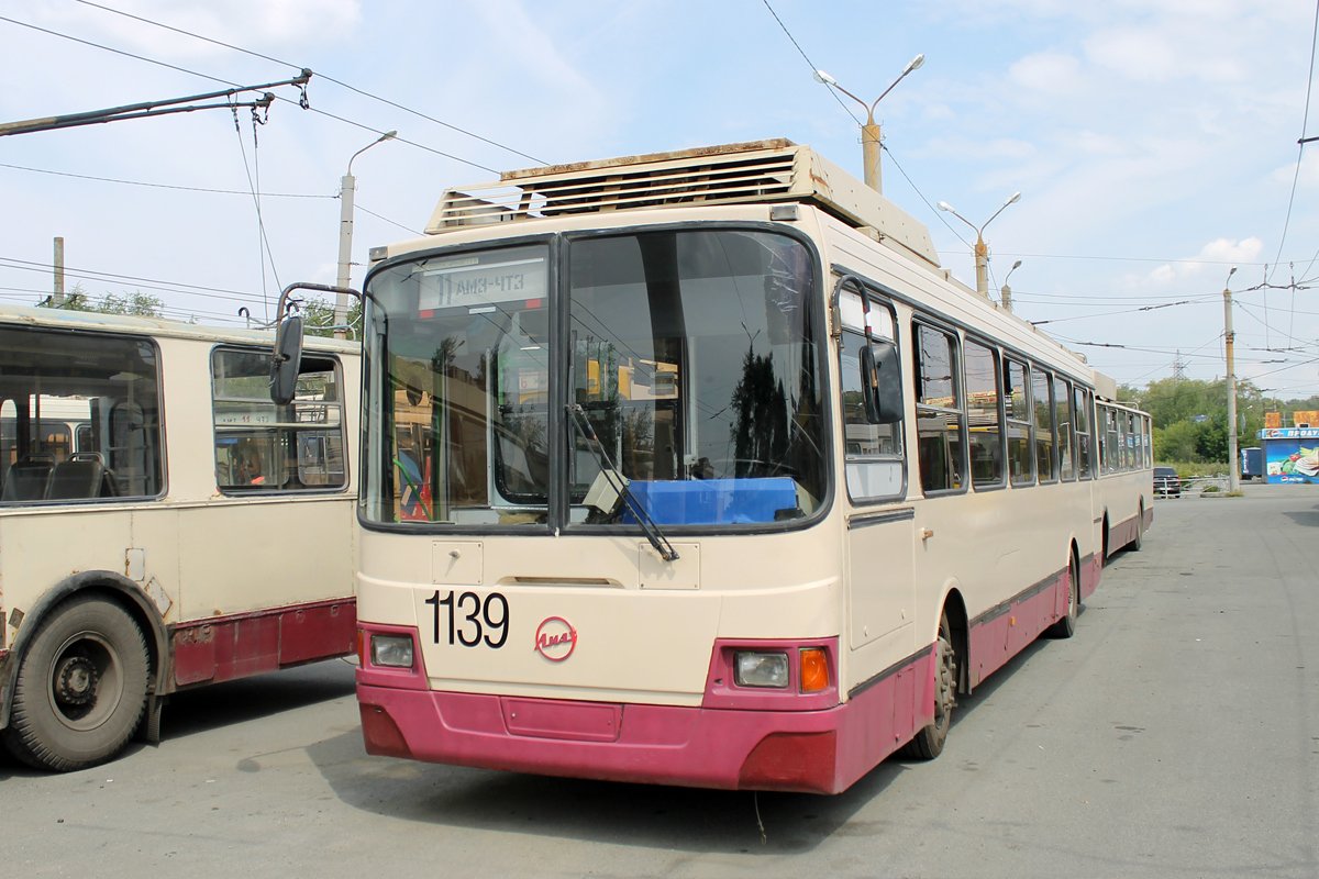 Челябинск, ЛиАЗ-5280 (ВЗТМ) № 1139 Челябинск, ЛиАЗ-5280 (ВЗТМ) № 1139
