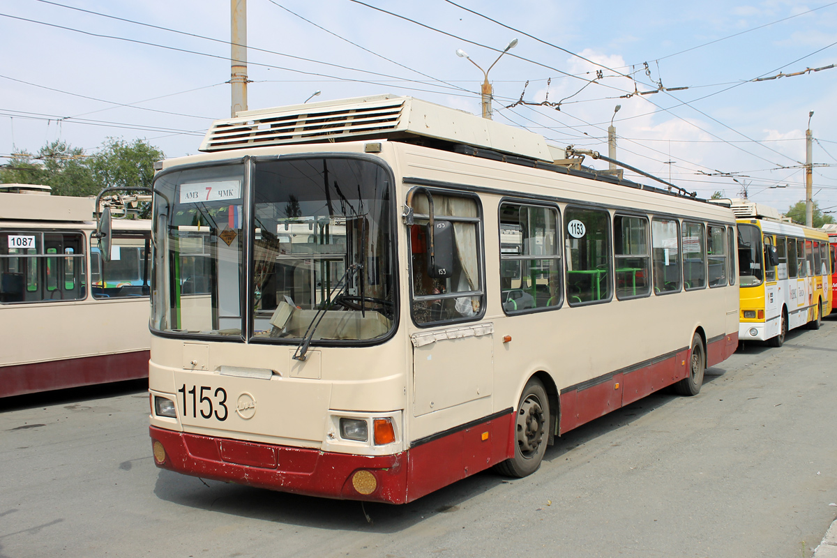 Tscheljabinsk, LiAZ-5280 (VZTM) Nr. 1153