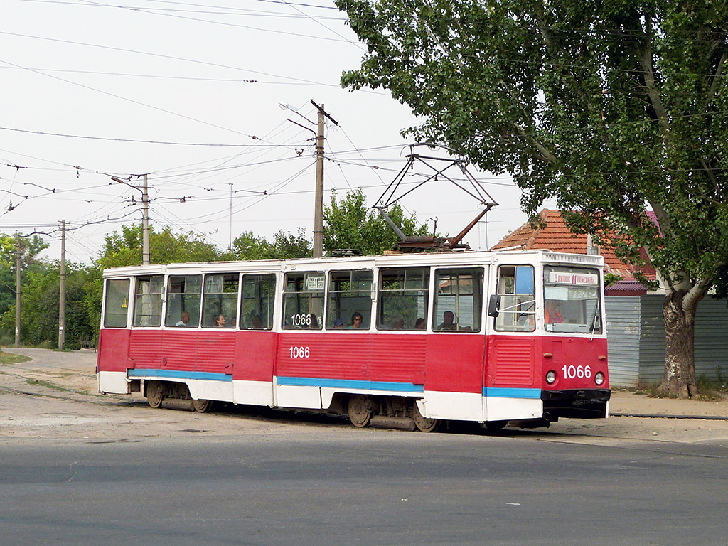 Николаев, 71-605 (КТМ-5М3) № 1066